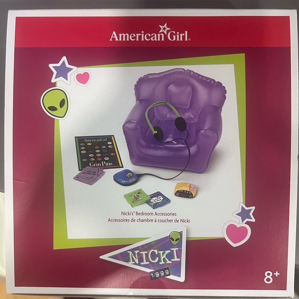 American Girl Nicki’s Bedroom accessories Set